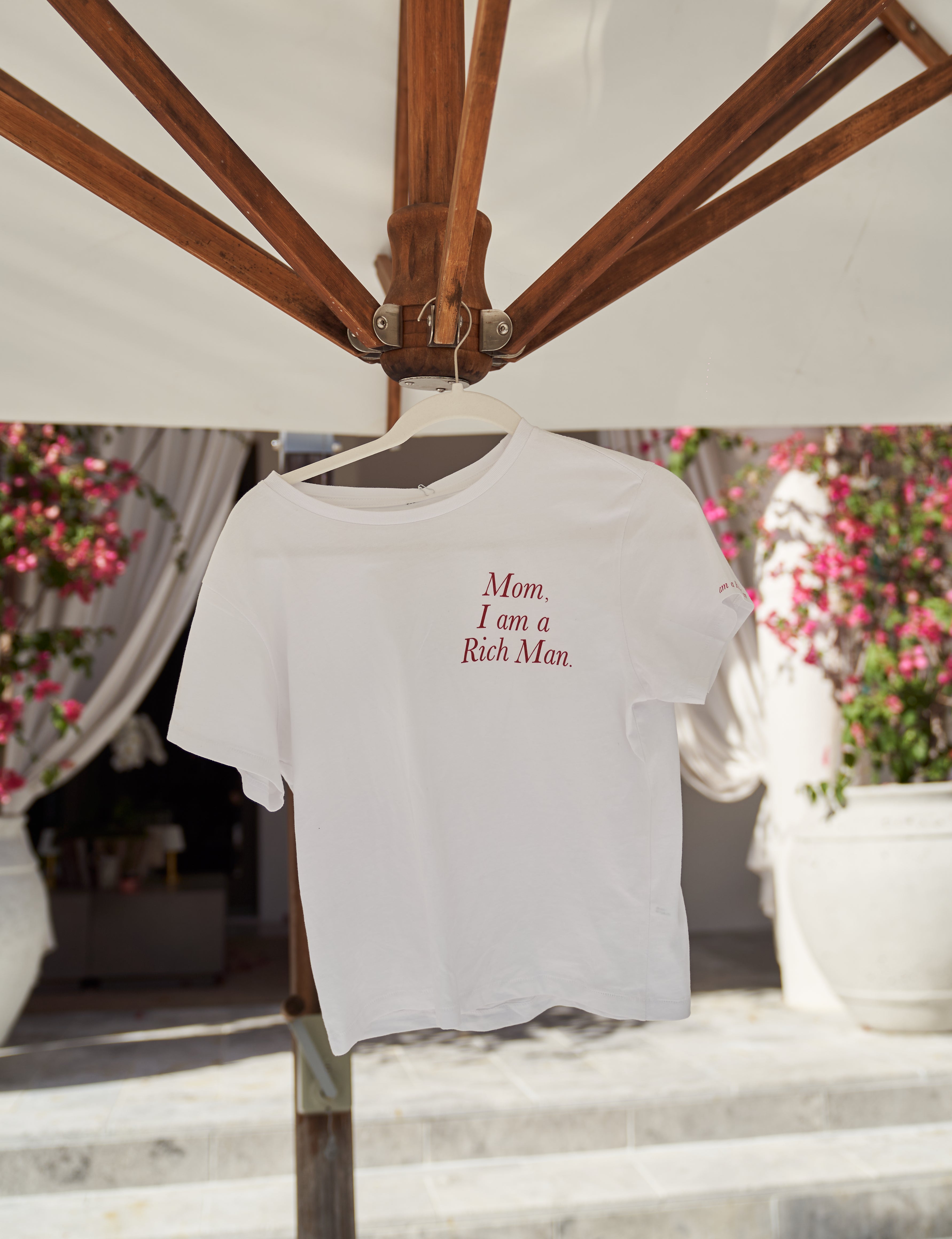“Mom, I am a rich man” T-shirt in White